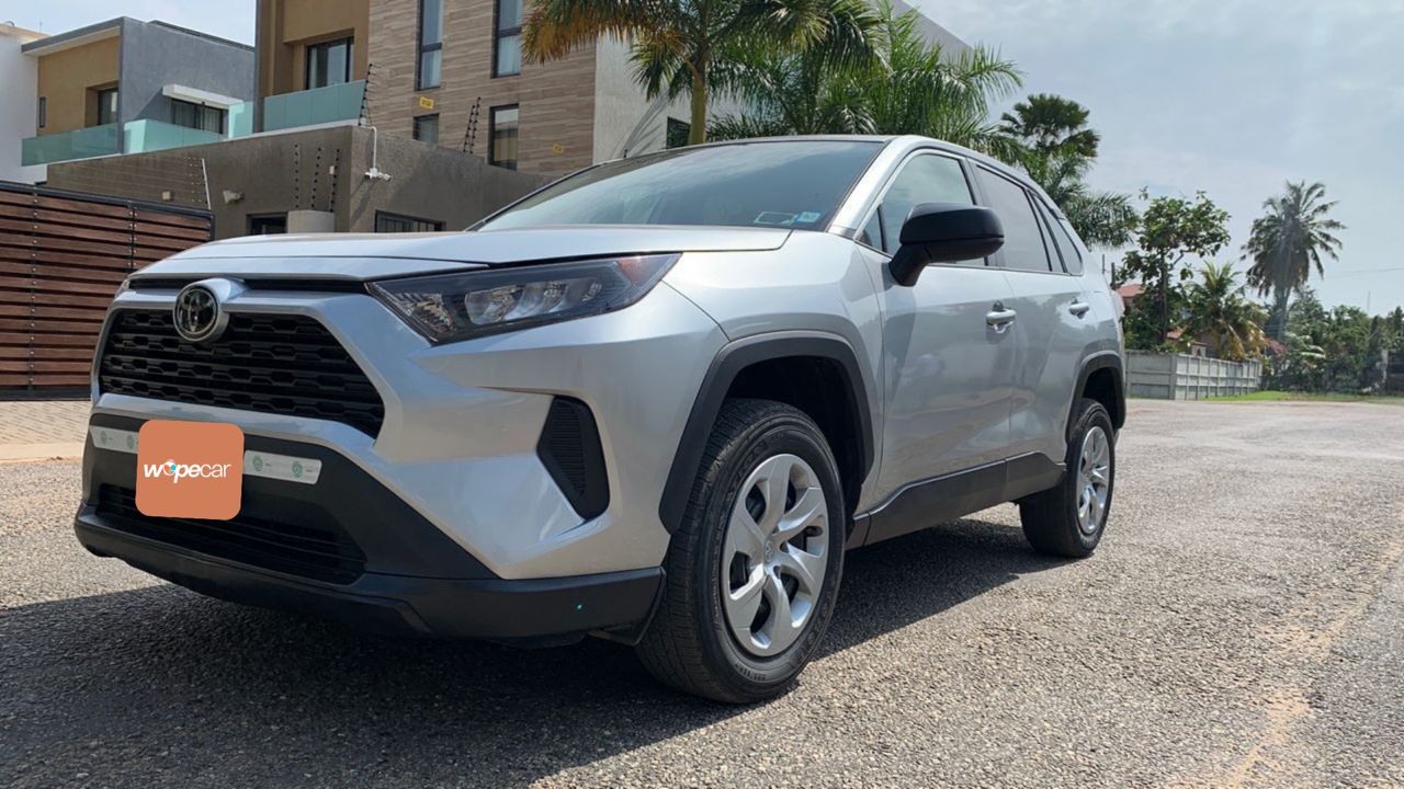 TOYOTA RAV 4